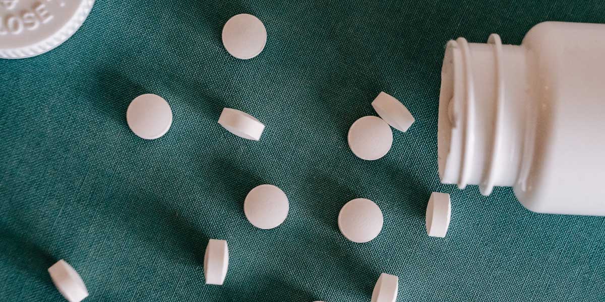 Médicament et pilule - article MDR Boite avec pilules